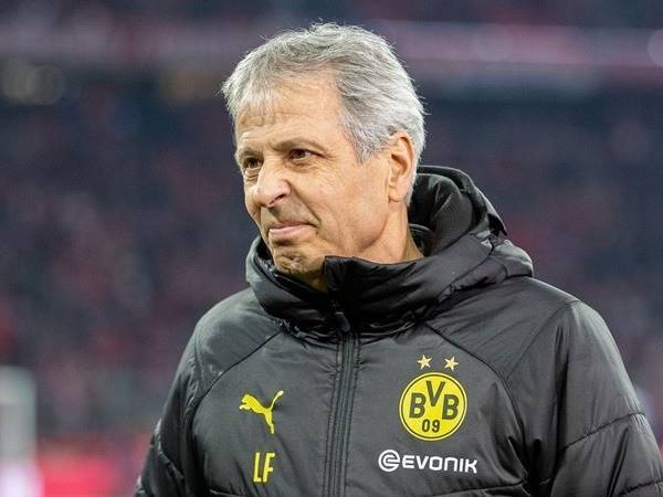 Sếp lớn Dortmund chống lưng chốt tương lai của HLV Favre
