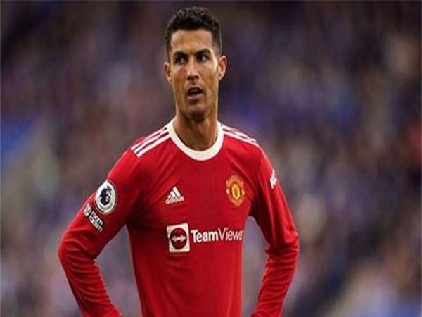 Tin MU 20/10: Ronaldo lên dây cót tinh thần động viên đồng đội